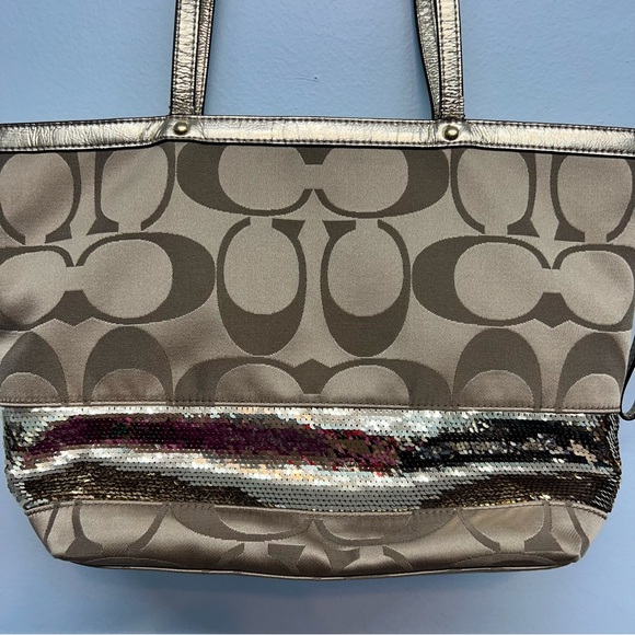 Coach Gold Jacquard Monogram zippered purse with gold sequins EUC - Picture 5 of 16